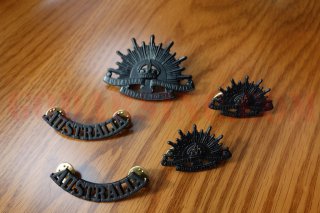 WWI / WWII Australian Imperial Force Metal Badge Set (5 pieces)