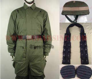 WWII German Fallschirmjager Type2 Plain Green Jump Smock, Bandoleer, Knee Pads, Helmet Cover